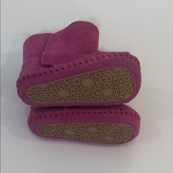 NEW- Ugg pink infant boots size 2/3 - Picture 3 of 6